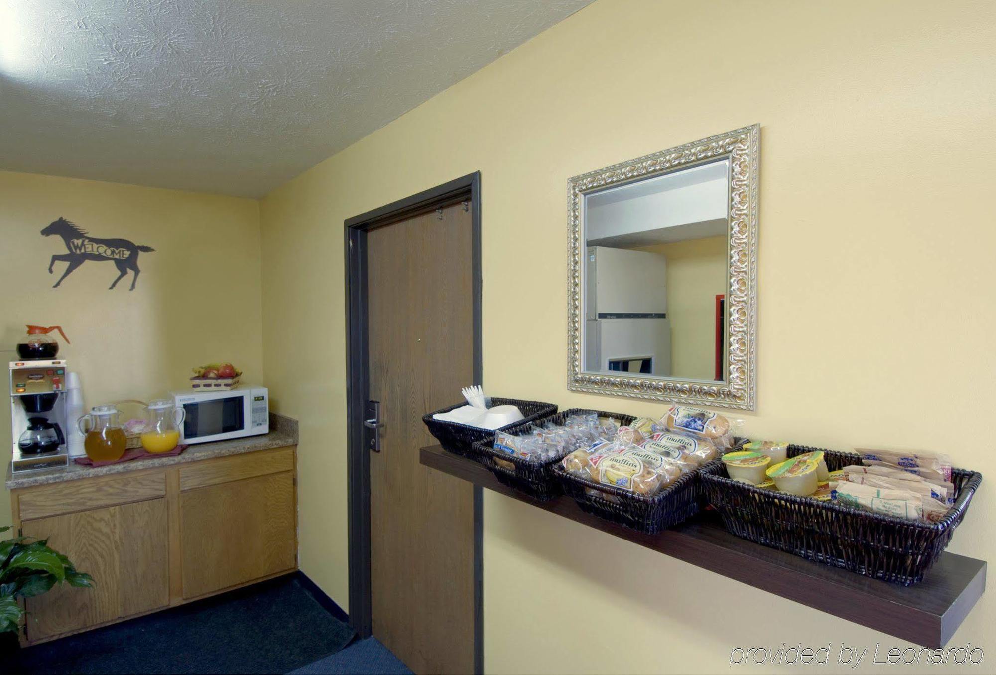 Americas Best Value Inn Франкфорт Интерьер фото
