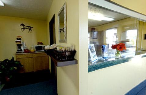 Americas Best Value Inn Франкфорт Экстерьер фото